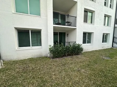 401 Villa Circle Boynton Beach FL 33435