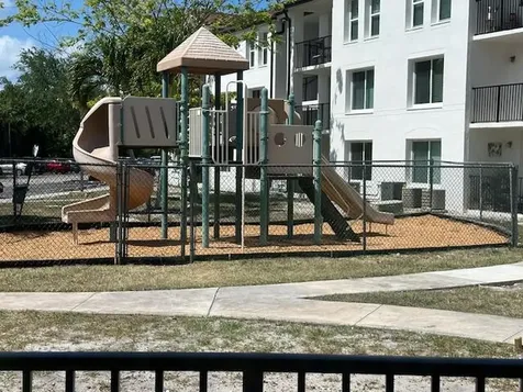 401 Villa Circle Boynton Beach FL 33435