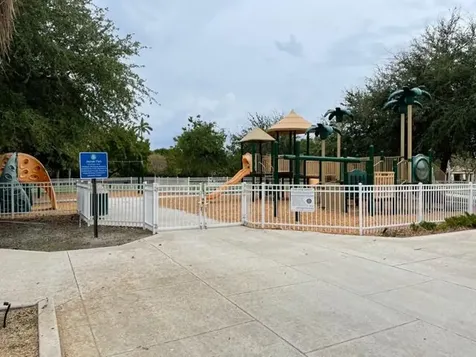 401 Villa Circle Boynton Beach FL 33435