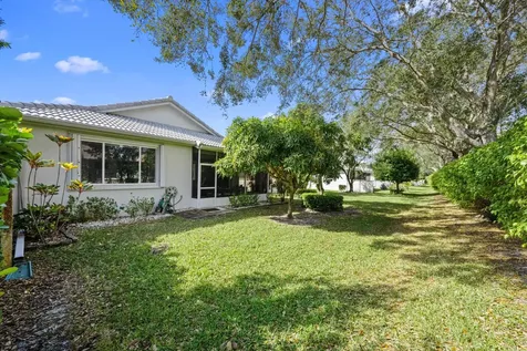 9078 Bay Point Circle West Palm Beach FL 33411