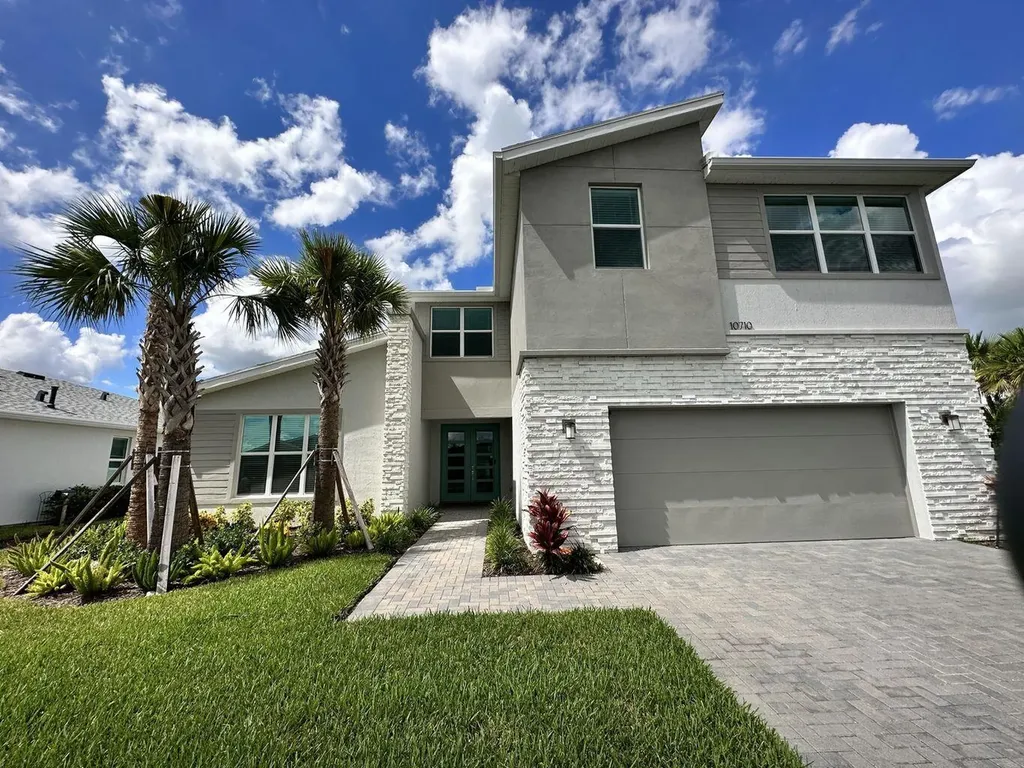 10710 SW Hensley Street Port Saint Lucie FL 34987