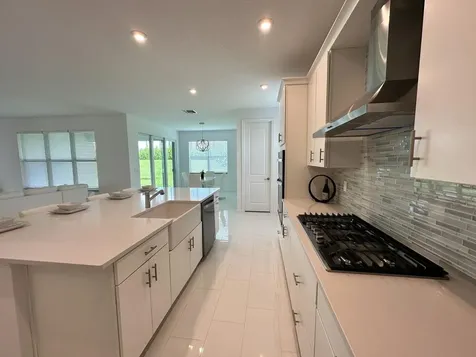 10710 SW Hensley Street Port Saint Lucie FL 34987
