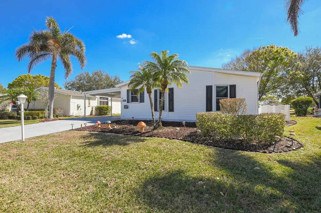 3217 Scarlet Tanager Court Port Saint Lucie FL 34952