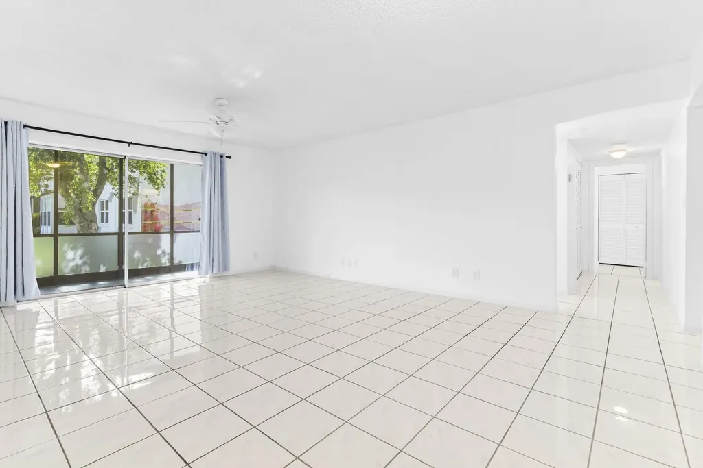 345 W Laurel Drive Margate FL 33063