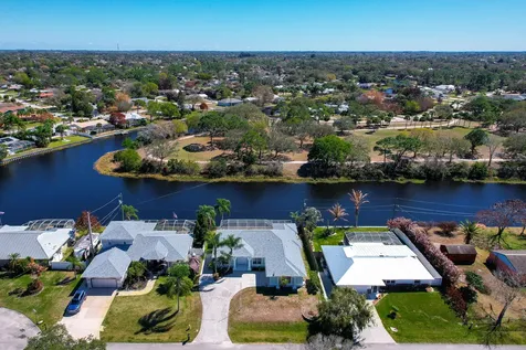 419 Ponoka Street Sebastian FL 32958