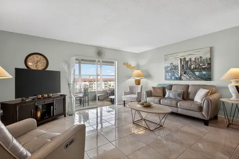 4751 Nw 21st Street Lauderhill FL 33313
