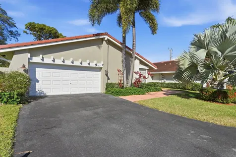 2842 Kelly Brooke Lane Deerfield Beach FL 33442