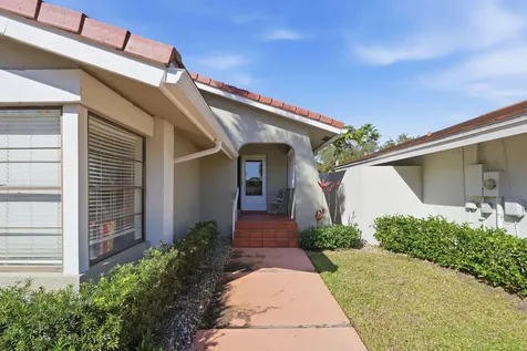 2842 Kelly Brooke Lane Deerfield Beach FL 33442