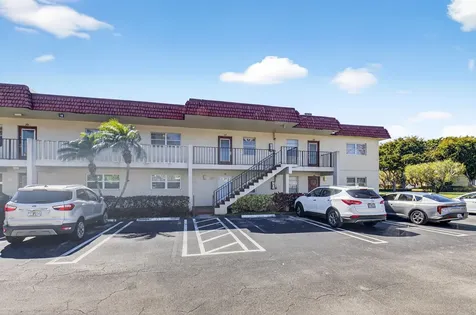 33 Abbey Lane Delray Beach FL 33446