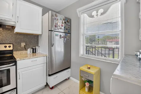 33 Abbey Lane Delray Beach FL 33446