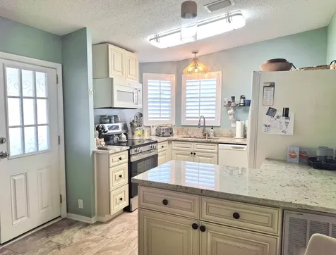 8478 Schefflera Court Port Saint Lucie FL 34952