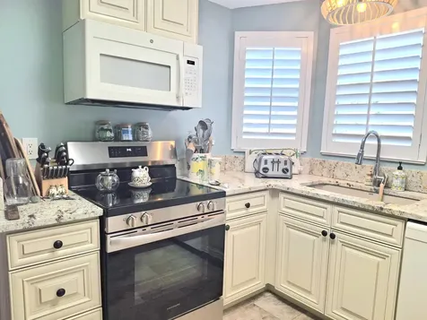 8478 Schefflera Court Port Saint Lucie FL 34952