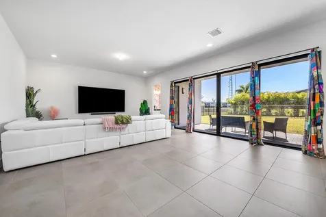 8260 Royal County Down Road Boca Raton FL 33434