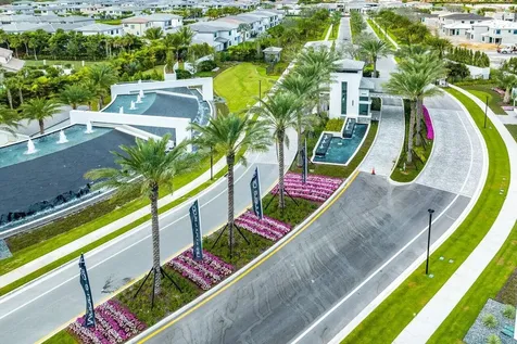 8260 Royal County Down Road Boca Raton FL 33434