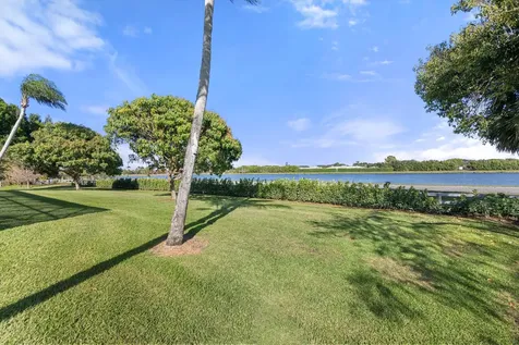 3220 Santa Barbara Drive Wellington FL 33414
