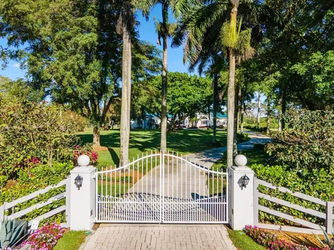 3220 Santa Barbara Drive Wellington FL 33414