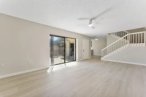 2893 SW 22nd Circle Delray Beach FL 33445