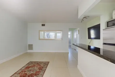 302 Lake Osborne Drive Lake Worth Beach FL 33461