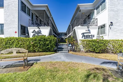 302 Lake Osborne Drive Lake Worth Beach FL 33461