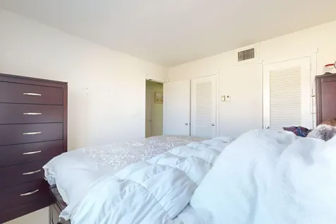 302 Lake Osborne Drive Lake Worth Beach FL 33461