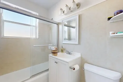 302 Lake Osborne Drive Lake Worth Beach FL 33461