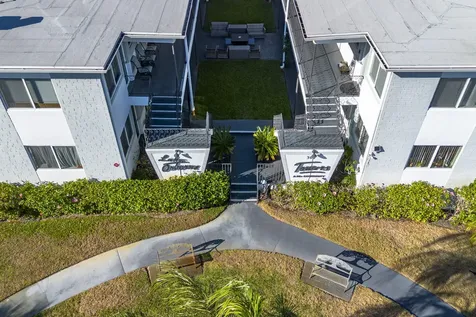 302 Lake Osborne Drive Lake Worth Beach FL 33461