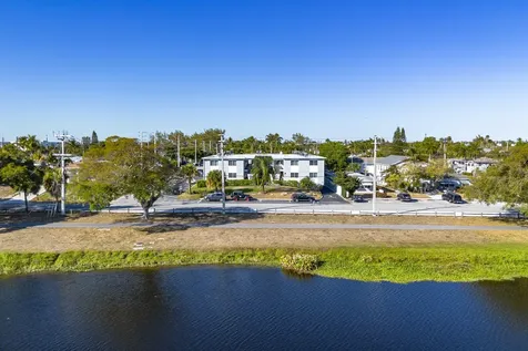 302 Lake Osborne Drive Lake Worth Beach FL 33461