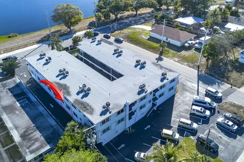 302 Lake Osborne Drive Lake Worth Beach FL 33461