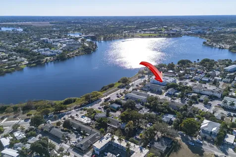 302 Lake Osborne Drive Lake Worth Beach FL 33461