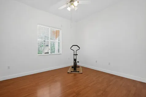 16613 Nw 77th Path Miami Lakes FL 33016