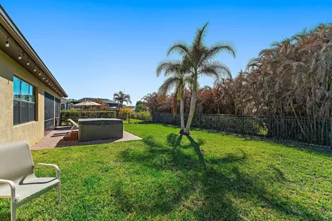 6291 Arcadia Square Vero Beach FL 32966