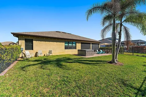6291 Arcadia Square Vero Beach FL 32966