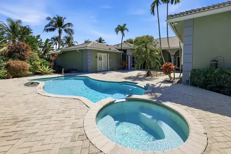 8634 Sawpine Road Delray Beach FL 33446