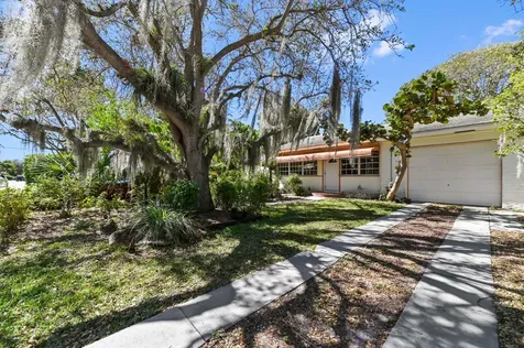 411 N Lakeside Drive Lake Worth Beach FL 33460