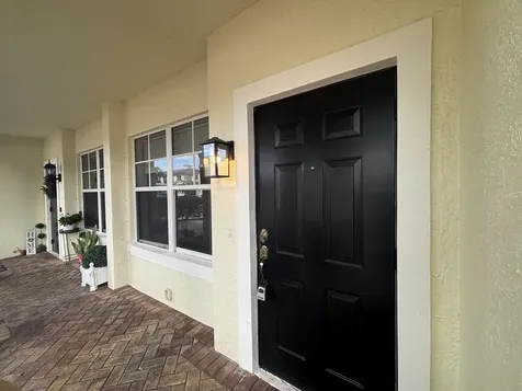 2555 Creekside Drive Fort Pierce FL 34981