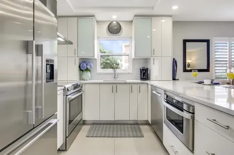 100 Venetian Drive Delray Beach FL 33483
