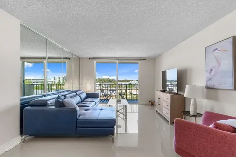 1009 N Ocean Boulevard Pompano Beach FL 33062