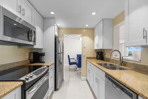 1009 N Ocean Boulevard Pompano Beach FL 33062