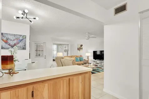 309 Knotty Pine Circle Greenacres FL 33463