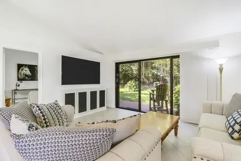 825 Club Drive Palm Beach Gardens FL 33418