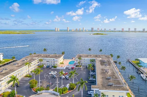 101 Doolen Court North Palm Beach FL 33408