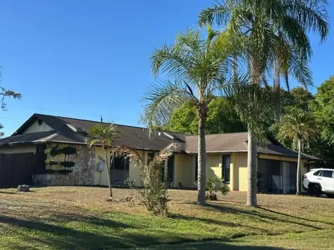 1552 Se Ladner Street Port Saint Lucie FL 34983