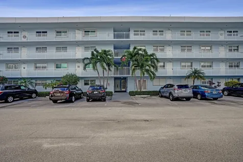 2012 S Federal Highway Boynton Beach FL 33435