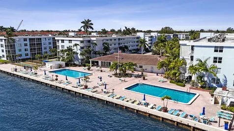 2012 S Federal Highway Boynton Beach FL 33435