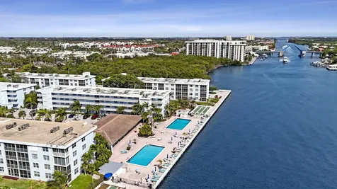2012 S Federal Highway Boynton Beach FL 33435
