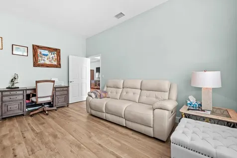 101 Sw Nativity Terrace Port Saint Lucie FL 34984
