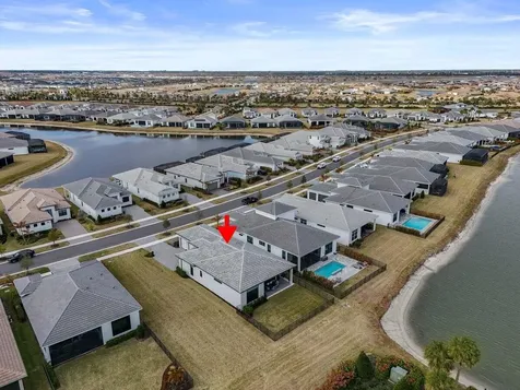 11357 Sw Pietra Way Port Saint Lucie FL 34987