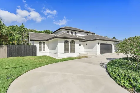 150 Lucina Drive Hypoluxo FL 33462