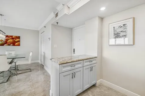3912 S Ocean Boulevard Highland Beach FL 33487
