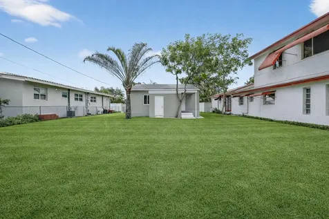 2515 Roosevelt Street Hollywood FL 33020